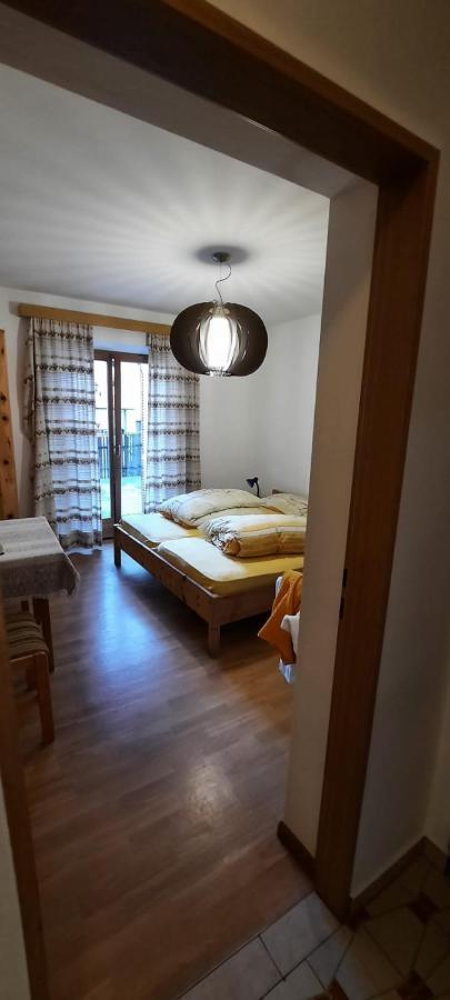 Ferienwohnung Hof am Brunnen Girlan Exterior foto